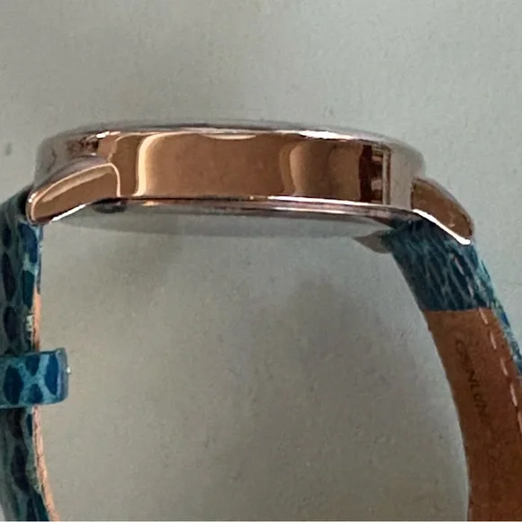 RARE Betsey Johnson Sealife Crystal Accented Teal Croc Leather Buckle Band Watch